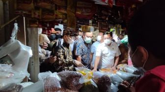 DPR Temukan Minyak Goreng Curah Dijual Rp22 Ribu, Dirjen Kemendag: Ada Orang Meninggal Karena Antre