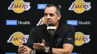 Los Angeles Lakers Resmi Pecat Pelatih Frank Vogel