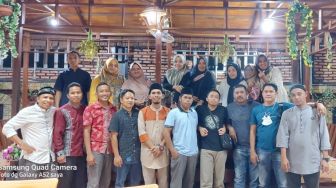 Vakum Selama 2 Tahun, Alumni SMAN 3 Rengat Kembali Gelar Buka Puasa Bersama