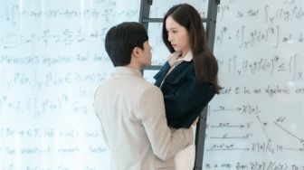 Crazy Love Episode 11: Kim Jae Wook Ajak Krystal Pacaran Betulan