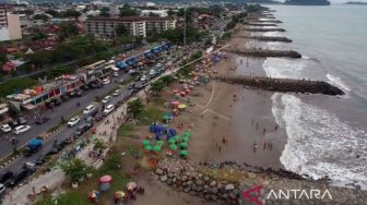 Polisi Dirikan Pos Pemantau untuk Cegah Pungli dan Premanisme di Pantai Padang