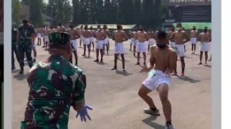Viral Video Prajurit TNI Adu Tenaga Dalam dengan Calon Tamtama, Netizen: Pelatih Dibikin Ketar Ketir