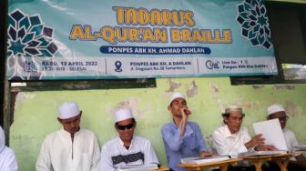 Tadarus Ramadhan, Cerita Tunanetra Baca Al Quran di Ponpes ABK KH Ahmad Dahlan