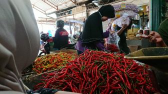 Harga Bawang Merah, Bawang Putih dan Cabai Melonjak di Pasar Slipi Jelang Lebaran