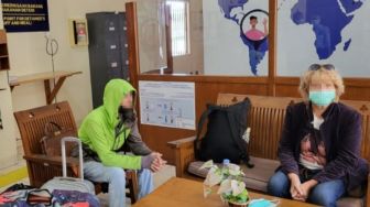Lagi, Ibu Dan Anak Asal Rusia Kehabisan Uang di Nusa Penida Hingga Hidup dari Belas Kasihan Warga Lokal