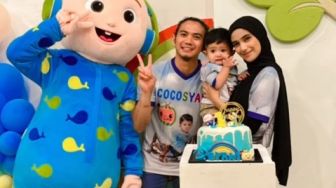 9 Momen Ulang Tahun Baby Syaki, Rizki DA dan Nadya Mustika Akur Demi Anak