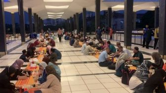 Ramadhan di Malaysia, Menikmati Buka Puasa di Air Mancur Masjid Negara