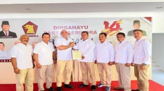 Tongkat Komando Ketua DPC Gerindra Tabanan Resmi Dipegang Putu Gede Juliastrawan