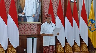 Selain Minta Status Endemi Bali, Gubernur Koster Juga Minta Kebijakan Tanpa Tes Bagi PPLN