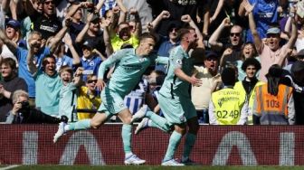 Dramatis! Tottenham Hotspur Dipermalukan Brighton Lewat Gol Telat Leandro Trossard