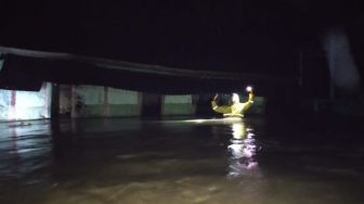 Diguyur Hujan Deras, Kecamatan Cigemblong Lebak Terendam Banjir