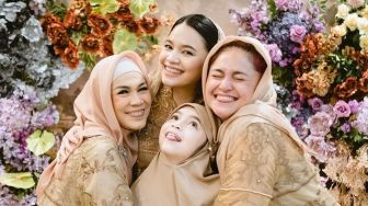 6 Momen Pengajian Jelang Nikah Adik Marshanda, Penuh Tangis Bahagia!