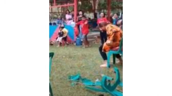 Ikut Lomba Pecah Balon, Viral Video Pria Remukkan Dua Kursi