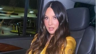 Melahirkan November Tahun Lalu, Pemain X-Men Olivia Munn Sedang Alami Kerontokan Rambut Pascamelahirkan