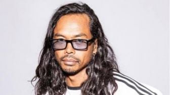 Profil Dougy Mandagi, Musisi Asal Indonesia yang Juga Tampil di Coachella