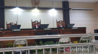 Mengejutkan! Junaidi Bobby Sang Mucikari Prostitusi Online di Semarang Miliki Daftar 23 Wanita yang "Dijual"