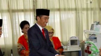 Heboh Foto Hoaks Jokowi Jenguk Ade Armando di Rumah Sakit, Roy Suryo Himbau Begini