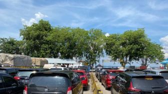 Penumpang Ferry di Tanjunguban Antre sampai 3 Jam, ASDP Batam Ungkap Alasannya