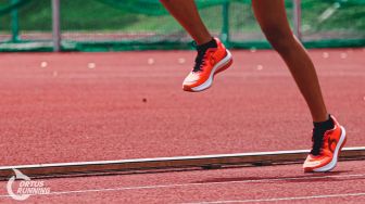 9 Cara Mudah Membedakan Sepatu Lokal Asli vs Palsu, Jangan Sampai Tertipu!