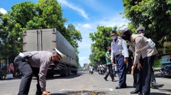 Aparat Keamanan Ditempatkan di Ruas Jalan Rawan Kecelakaan Saat Arus Mudik Lebaran