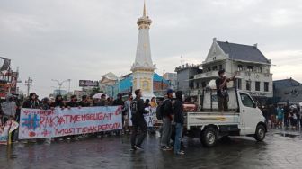 Tutup Jalan di Tugu Jogja, ARB Desak Pemerintah Turunkan Harga Minyak, BBM hingga PPN