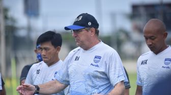 Daftar Pelatih Asing yang Gagal Bersama Persib Bandung, Terbaru Robert Rene Alberts