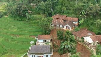 Penampakan Rumah di Bandung Barat yang Diterjang Bencana Tanah Longsor, 5 Hektar Sawah Gagal Panen