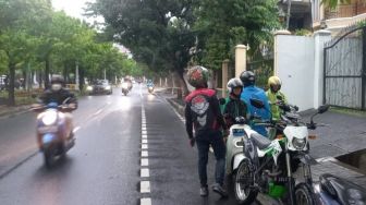 Modus Tabrak Korban dan Pura-Pura Menolong, Garong Bawa Kabur Motor Driver Ojol Wanita di Jakbar