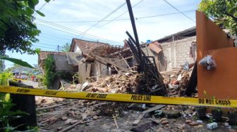 Rumah di Ngaglik Hancur Akibat Ledakan Petasan, Gegana Polda DIY Temukan Tiga Bahan Berbahaya Ini