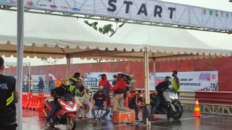 Hari Pertama Street Race BSD Tangerang Diguyur Hujan, Pebalap: Perlu Pawang Hujan