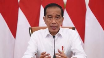 Tunjuk Luhut Urus Minyak Goreng, Pengamat Sebut Jokowi Sedang Vonis Dua Menteri Tak Mampu Kerja: Aneh Bila Tak Mundur