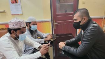 Dua WN Pakistan yang Minta-minta Sumbangan ke Masjid Diserahkan ke Kantor Imigrasi Pekanbaru: Izin Tinggal Masih Aktif