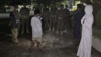 Nyamar Jadi Pocong, 5 Pemuda di Beau Diamankan Satpol PP
