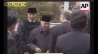 Momen Presiden Soeharto Nekat Tak Pakai Rompi Antipeluru Saat Kunjungi Sarajevo Bosnia: Kalau Waktunya Mati ya Mati