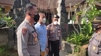 Warga Segel SD Negeri di Gianyar, Siswa yang Terlanjur ke Sekolah Terpaksa Dipulangkan