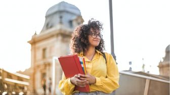 7 Referensi Beasiswa Buatmu yang Ingin Kuliah di Luar Negeri