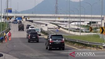 Sudah Tembus Cimalaka, Jalan Tol Cisumdawu Terpantau Masih Belum Ramai Dilalui Pemudik