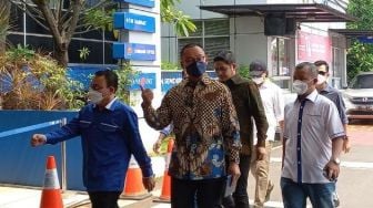 Didampingi Pasha Ungu, Sekjen PAN Eddy Soeparno Laporkan Muannas Alaidid ke Polda Metro Jaya