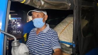 Rombongan Pengemudi Bajaj yang Akan Mudik ke Jawa Tengah Mulai Terlihat di Bekasi