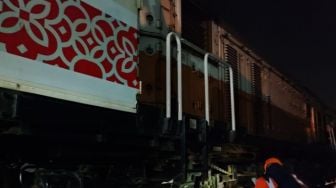 Kereta Api Lodaya Tabrak Truk Dump Mogok yang Melintang di Perlintasan KA Kluwih Gamping, Begini Kronologinya