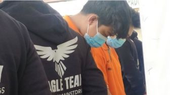 Polisi Tangkap Pengedar Narkoba di Kota Makassar Saat Pesan Barang