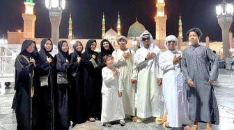 Gen Halilintar Lebaran di Madinah, Picu Kecurigaan: Segini Banyak Nggak Ada yang Nengokin Ameena