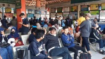 Keluh Kenaikan Harga Tiket Bus di Terminal Kampung Rambutan, Pemudik: Naiknya Rp 200 Ribu