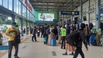 35.100 Pemudik Tinggalkan Ibu Kota Dari Stasiun Pasar Senen dan Gambir