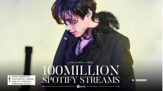 2 OST V BTS Berhasil Lampaui Lebih dari 100 Juta Streaming di Spotify!