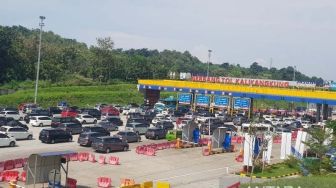 Jumlah Kendaraan Hampir Rp20 Ribu Sehari, One Way Tol Kalikangkung Diperpanjang