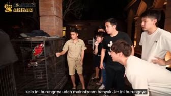 Tempat yang Dikunjungi Jerome Polin dan Waseda Boys di Indonesia, Foto Bareng Harimau di Rumah Alshad Tuai Kritikan