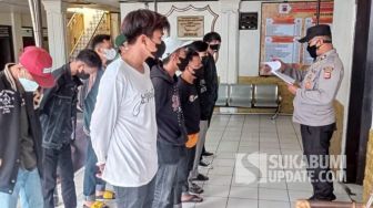 Semalaman Polisi Gerebek Markas Geng Motor di Cirebon, Temukan Barang-barang Mengejutkan
