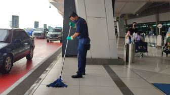 Cerita Pilu Cleaning Service Bandara Soetta Tak Mudik: Habis-habisan Gegara Pandemi