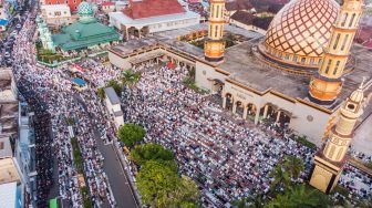 Tata Cara Sholat Idul Adha Lengkap Beserta Bacaan Niat Latin